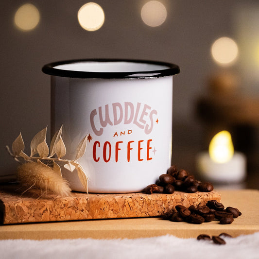 Emaille Tasse „Cuddles and Coffee“